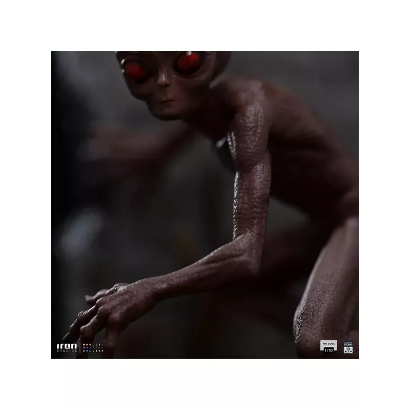 Original Character ET Varginha I Want to Believe Iron Studios