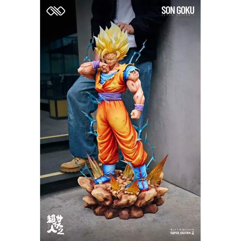 Dragon Ball Goku - Infinite Studio Collectible Figure