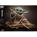 Star Wars: The Mandalorian Life-Size Grogu Hot Toys