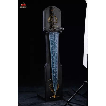 CHERRY Studio - Dark Moon Greatsword with LED - PRE-ORDER