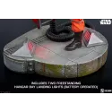Star Wars Luke Skywalker & X-Wing: Red Five Sideshow