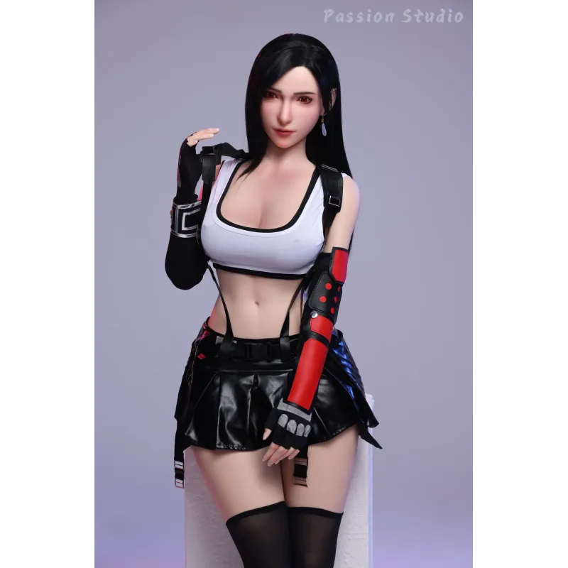 Final Fantasy 1/1 Tifa Life Size Silicone Passion Studio