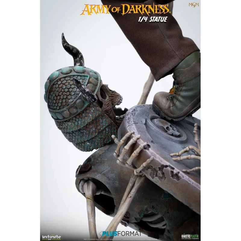 Evil Dead Army of Darkness Ash 1/4 Plus Format Infinite Statue