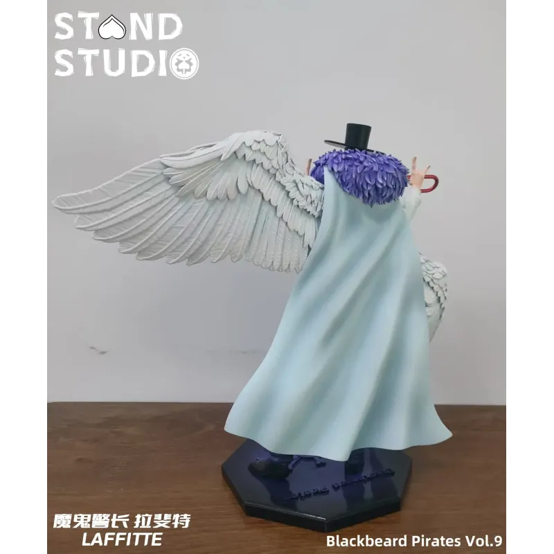 One Piece Blackbeard Pirates 09 Laffitte Stand Studio
