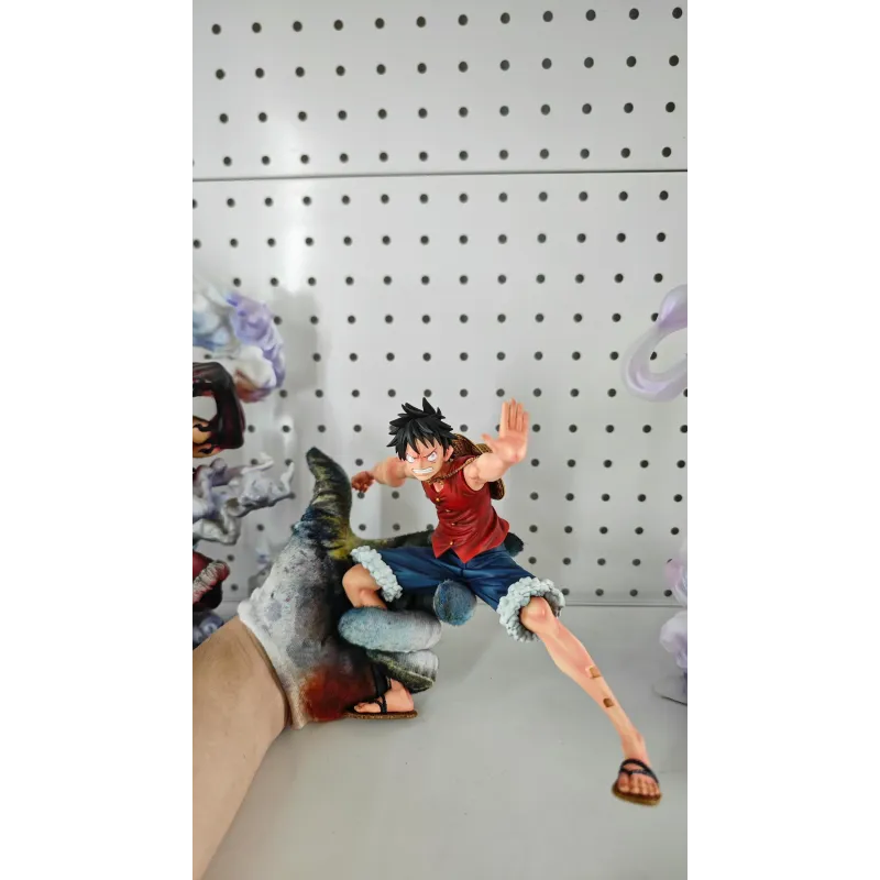 One Piece Luffy Man Zang Studio