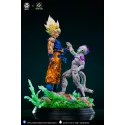 Dragon Ball Z Goku vs Frieza V2 Figure Class