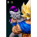Dragon Ball Z Goku vs Frieza V2 Figure Class