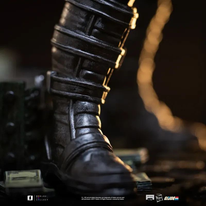 G.I. Joe Destro Iron Studio - Figura Coleccionable Exclusiva