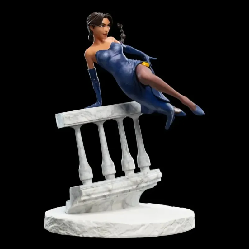 Tomb Raider Lara Croft a deal at the Opera WETA Workshop