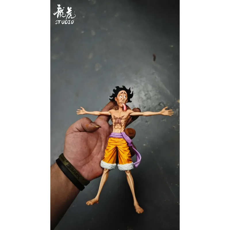 One Piece Exhausted Old Man Luffy Long Hu Studio