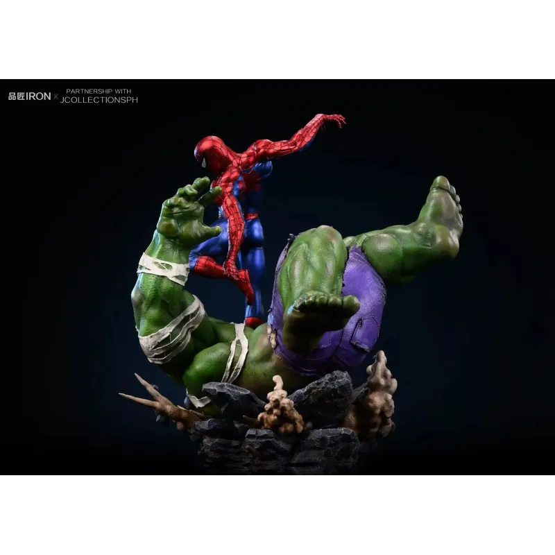 Marvel SpiderMan vs Hulk IRON Studio Pin Jiang