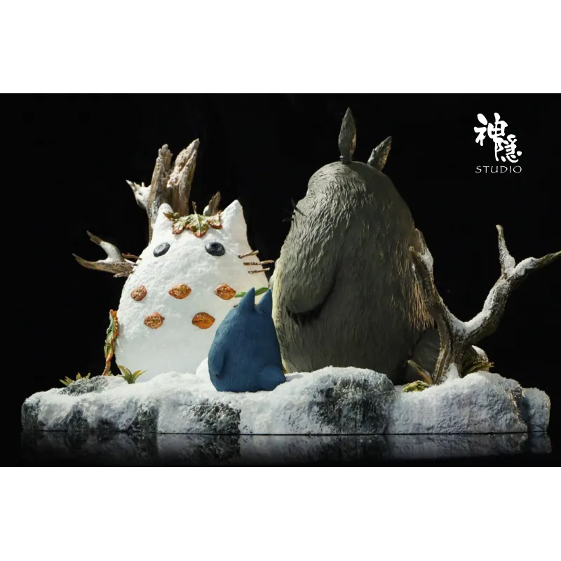 My Neighbor Totoro Playing in the Snow SY Studio
