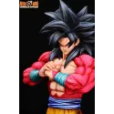 Dragon Ball GT Goku SSJ4 Capsule Studio