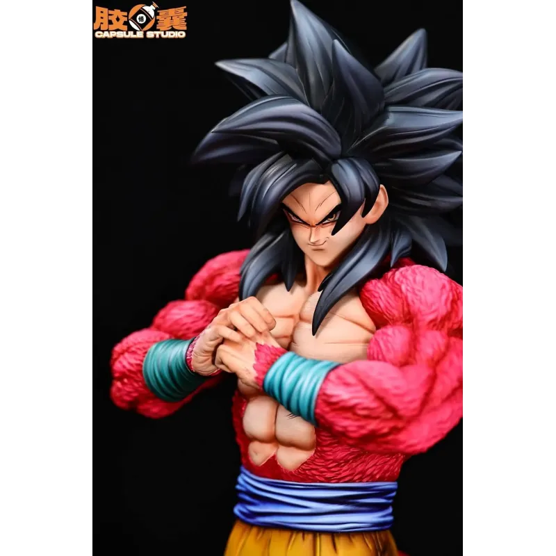 Dragon Ball GT Goku SSJ4 Capsule Studio