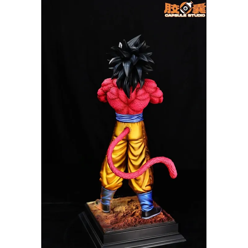 Dragon Ball GT Goku SSJ4 Capsule Studio