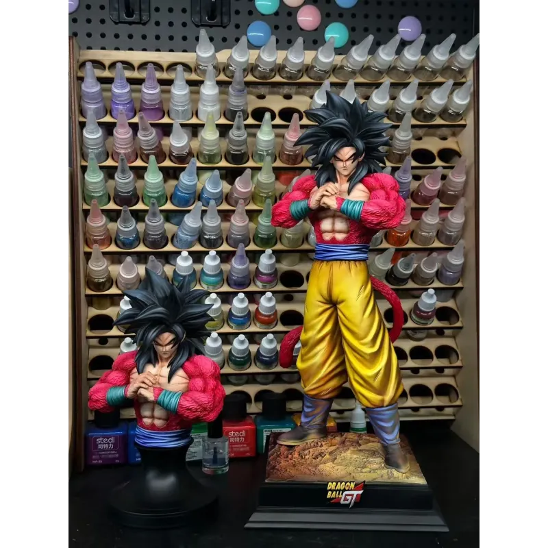 Dragon Ball GT Goku SSJ4 Capsule Studio