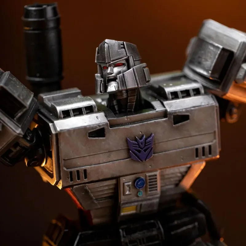Transformers Megatron Iron Studios