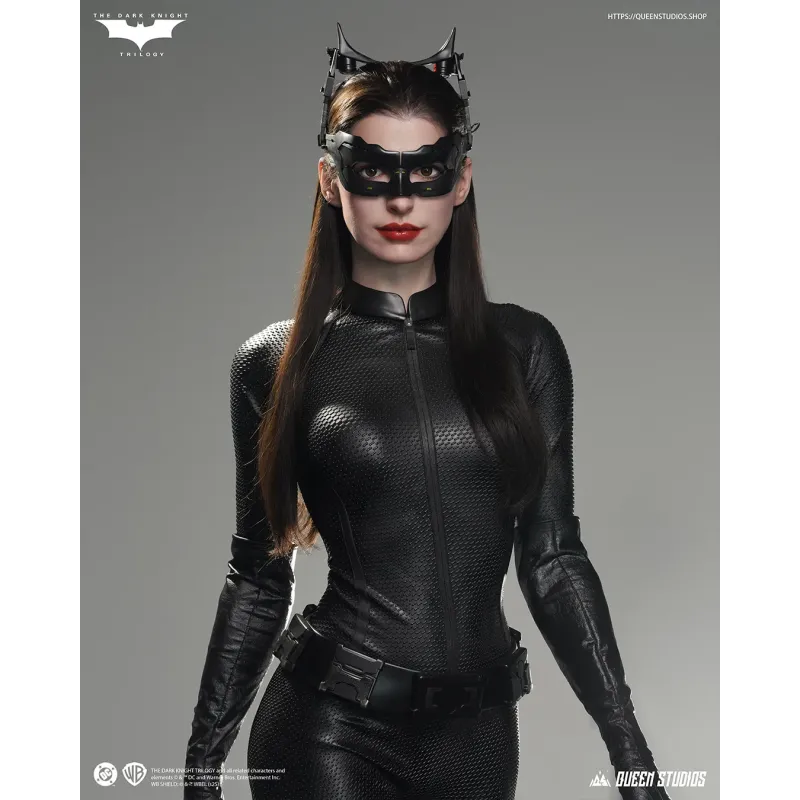 DC The Dark Knight Rises Catwoman Life-Size Queen Studios