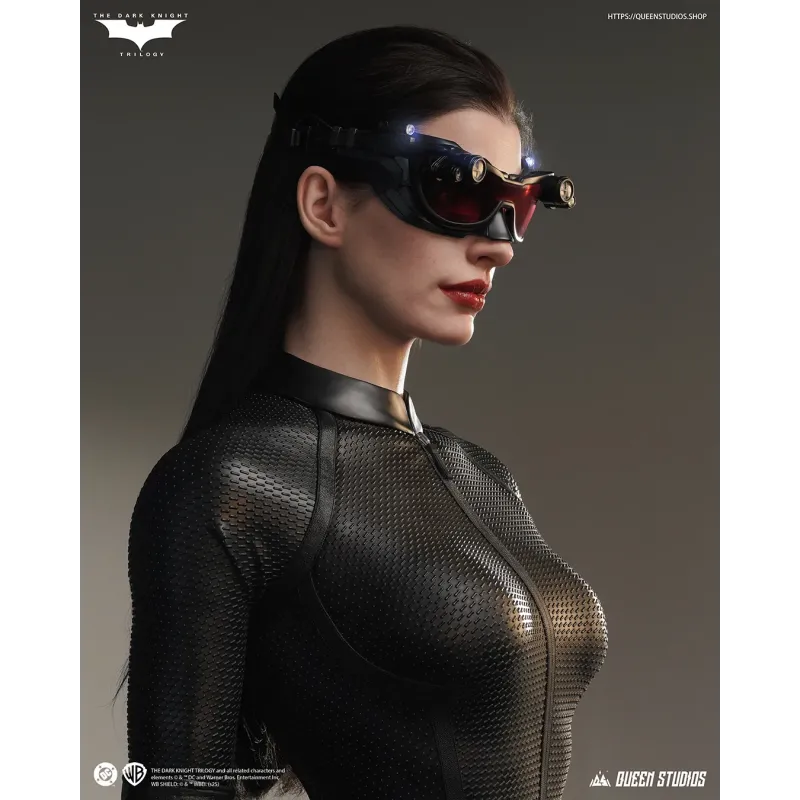 DC The Dark Knight Rises Catwoman Life-Size Queen Studios