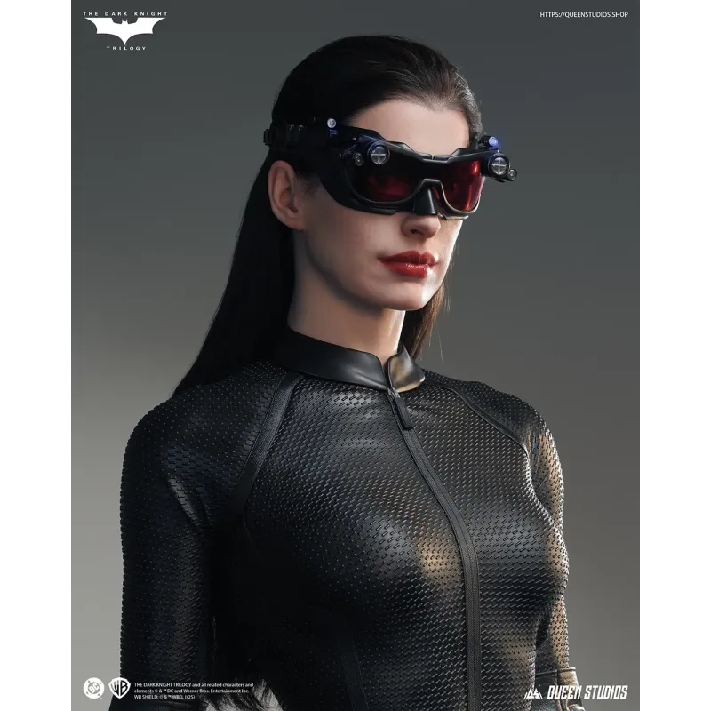 DC The Dark Knight Rises Catwoman Life-Size Queen Studios