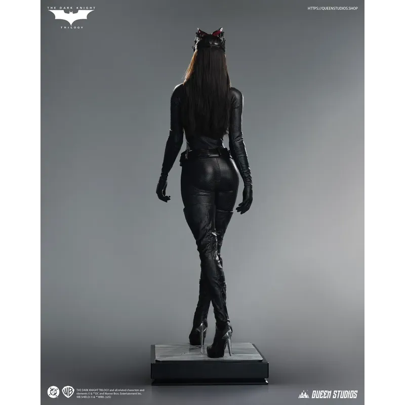 DC The Dark Knight Rises Catwoman Life-Size Queen Studios