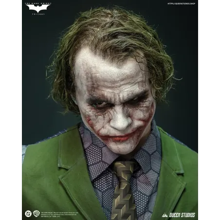 DC The Dark Knight The Joker Bust Queen Studios