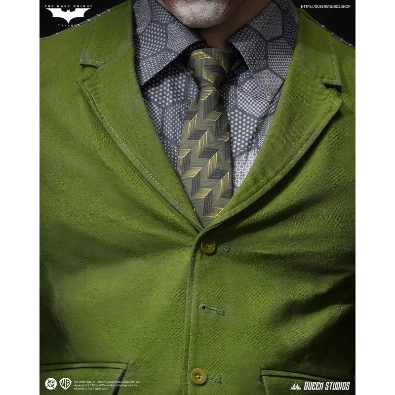 DC The Dark Knight The Joker Bust Queen Studios