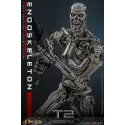 The Terminator T800 Endoskeleton HOTTOYS 1/6 Diecast - Battle Damage