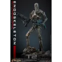 The Terminator T800 Endoskeleton HOTTOYS 1/6 Diecast - Battle Damage