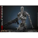 The Terminator T800 Endoskeleton HOTTOYS 1/6 Diecast - Battle Damage