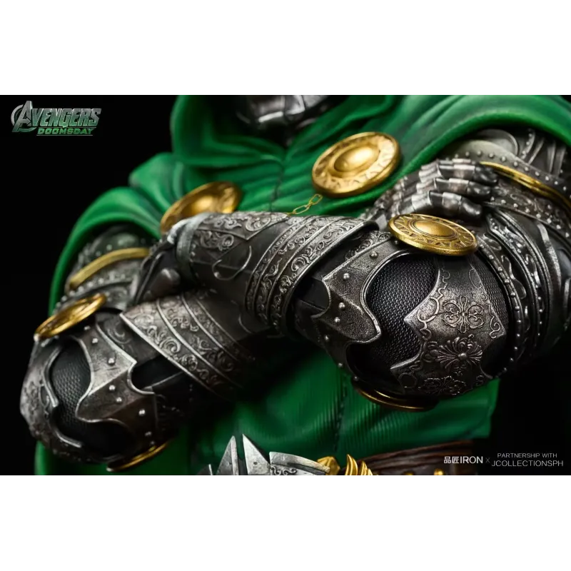 Marvel Dr Doom Bust Pin Jiang Iron Studio