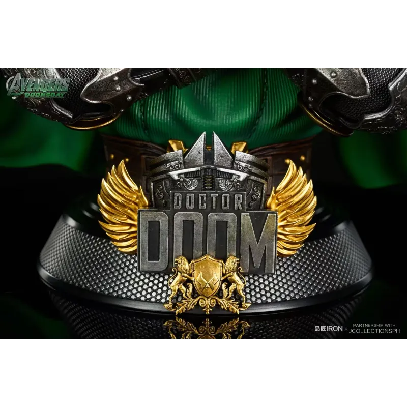 Marvel Dr Doom Bust Pin Jiang Iron Studio