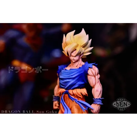 Dragon Ball Z Goku SSJ Den Studio