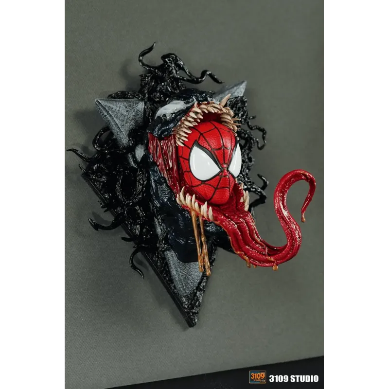 Marvel Spider Man Venom Wall Hanging 3109 Studio