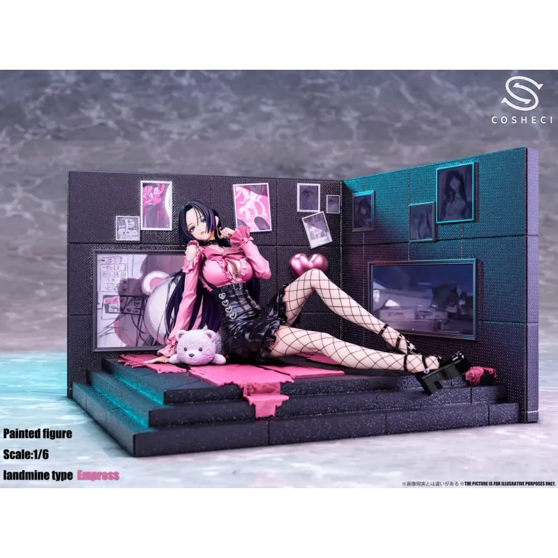 One Piece Boa Hancock Cosh Studio