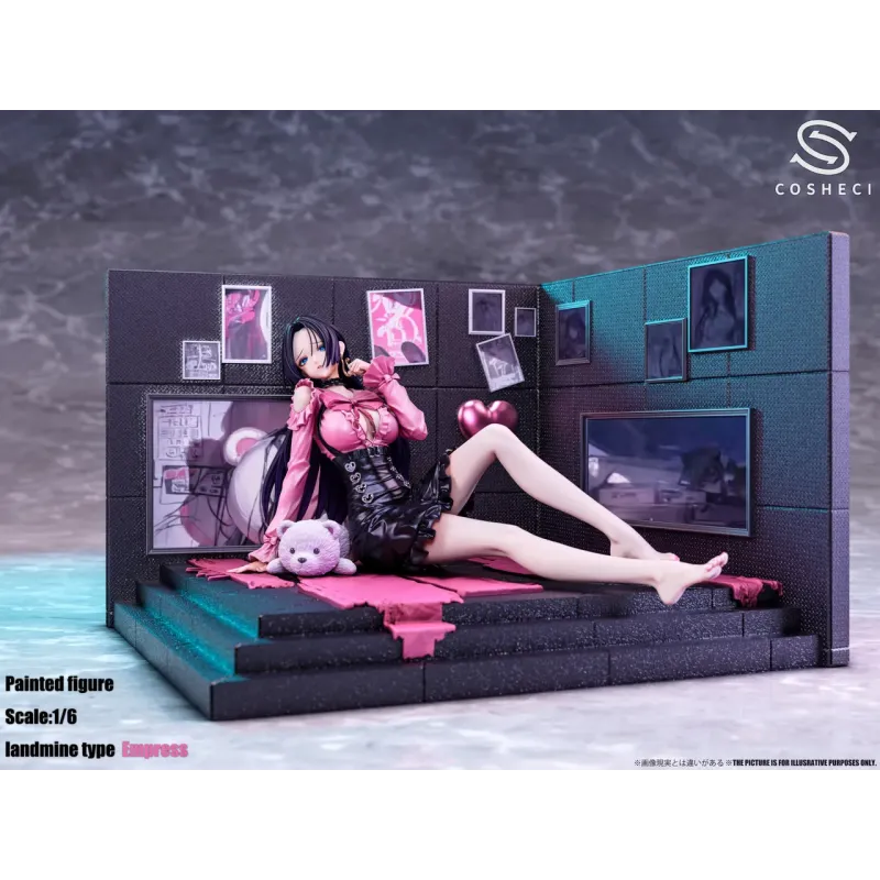 One Piece Boa Hancock Cosh Studio