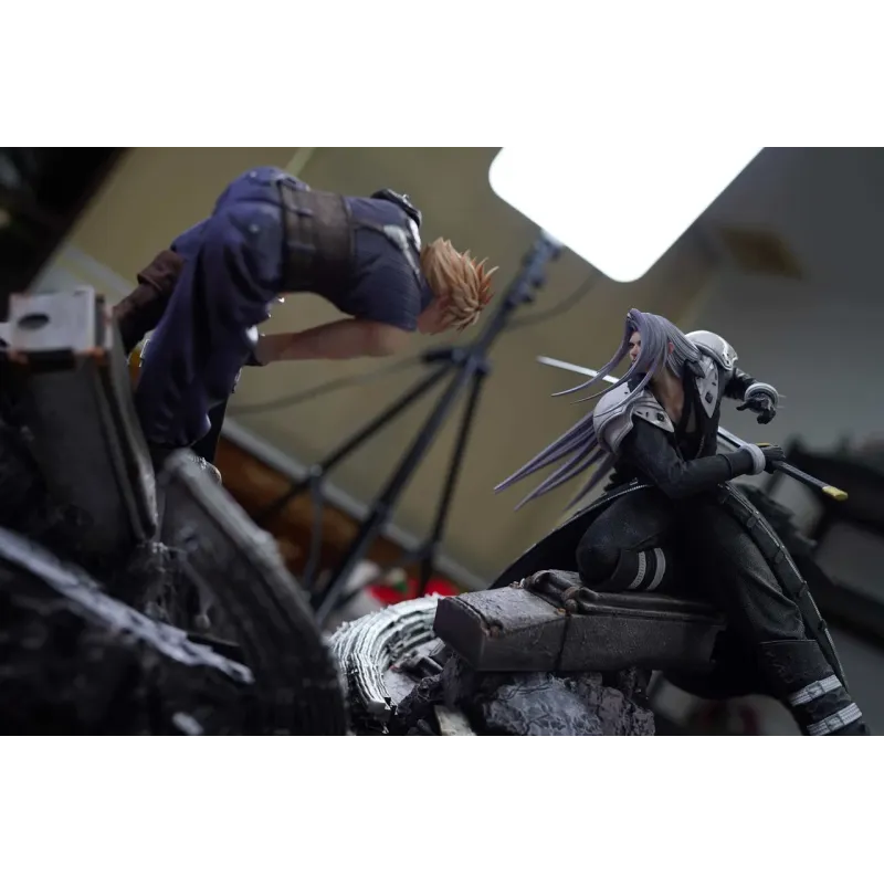 Final Fantasy Cloud vs Sephiroth The Ones Studio