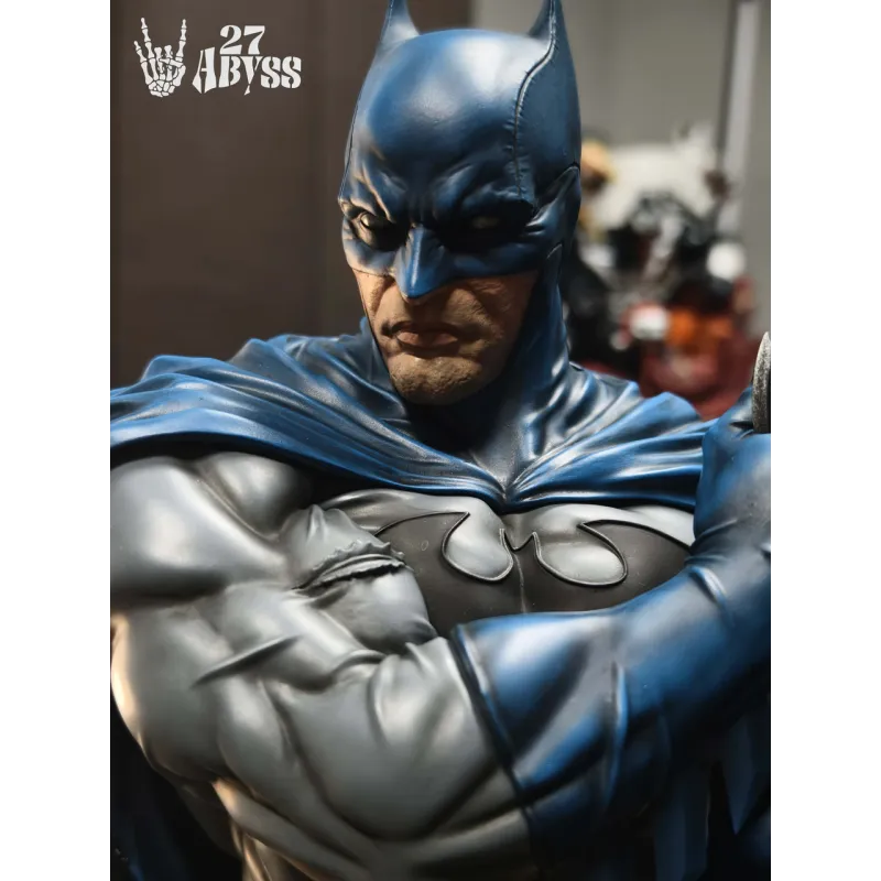 Batman Bust con LED - 27abyss Studio | Colección Exclusiva