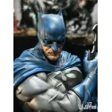 Batman Bust con LED - 27abyss Studio | Colección Exclusiva