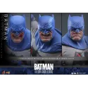 DC Batman: The Dark Knight Returns Batman (Battle Damaged Version) Hot Toys