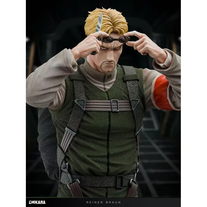 Attack on Titan Reiner Braun Parachuting Chikara Studio