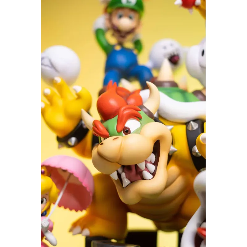 Super Mario Family V3 T Studio