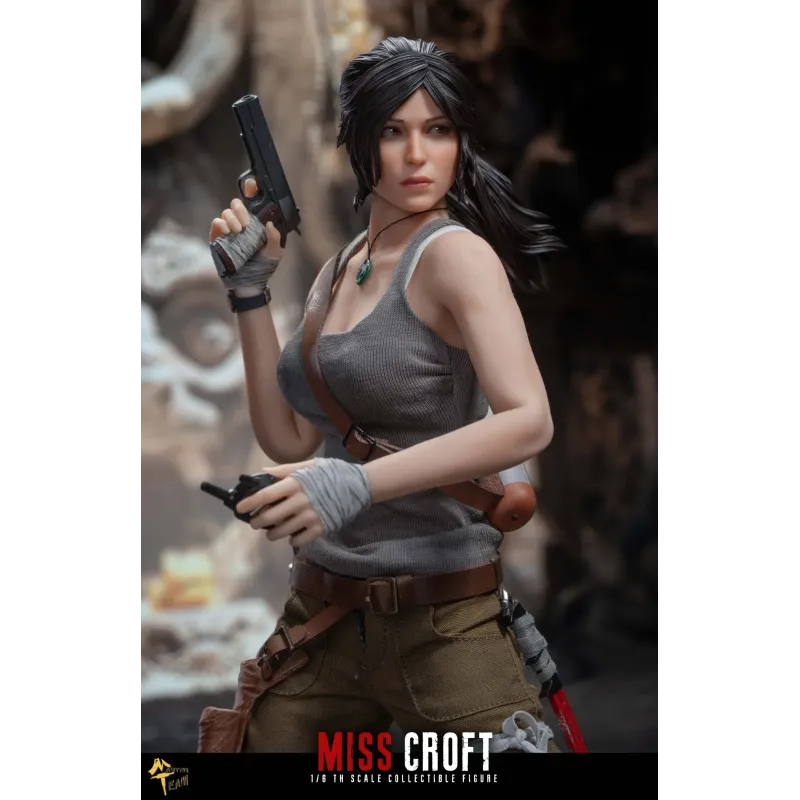 Tomb Raider Lara Croft Master Team