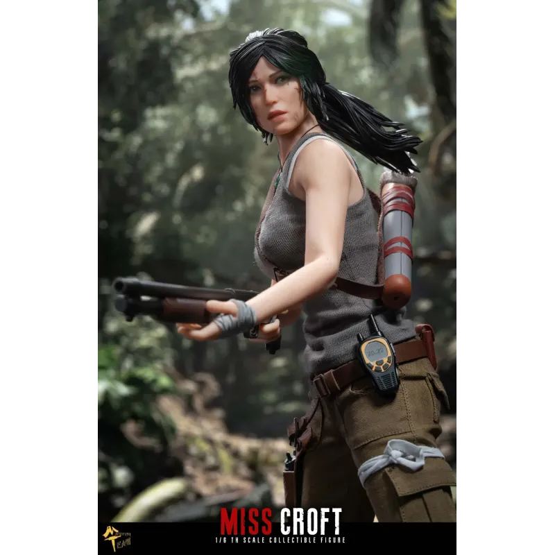 Tomb Raider Lara Croft Master Team