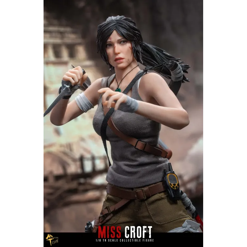 Tomb Raider Lara Croft Master Team