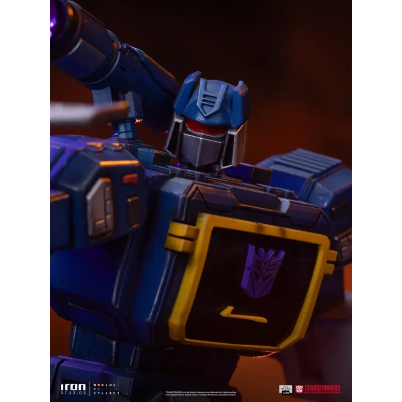 Transformers Soundwave Iron Studios