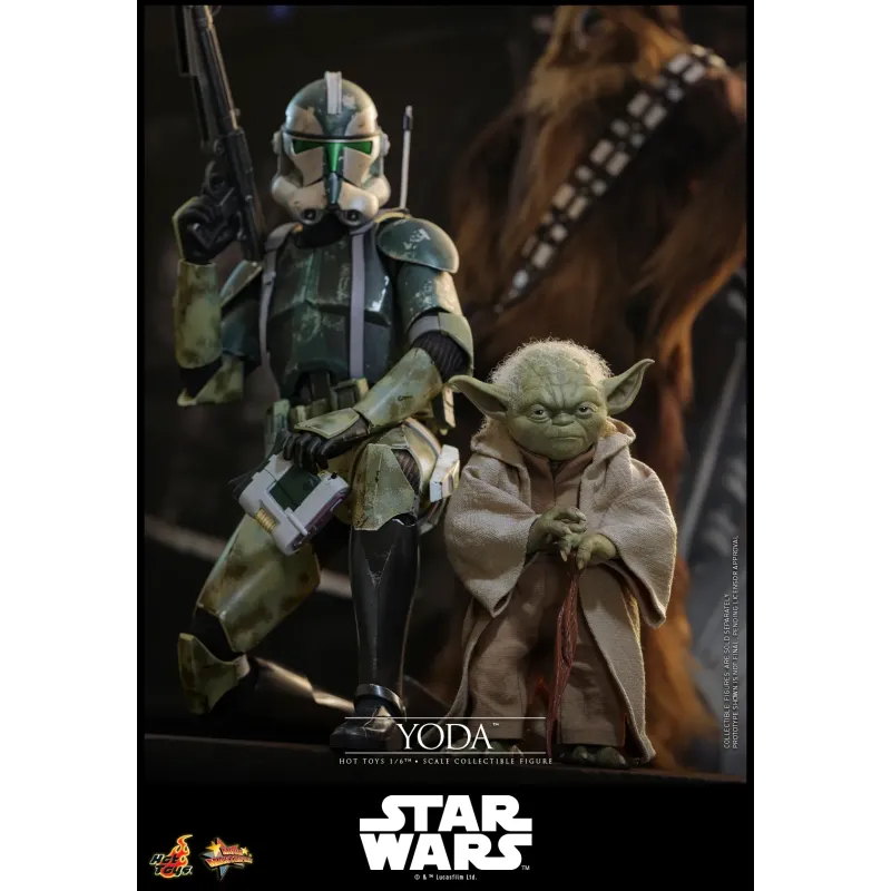 Star Wars: Revenge of the Sith Yoda Hot Toys