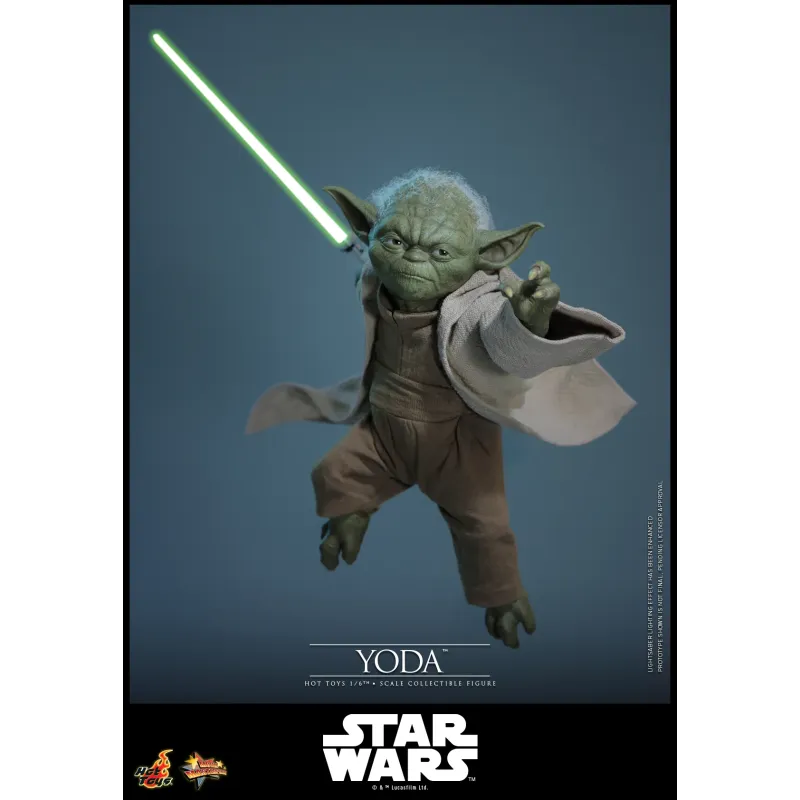 Star Wars: Revenge of the Sith Yoda Hot Toys