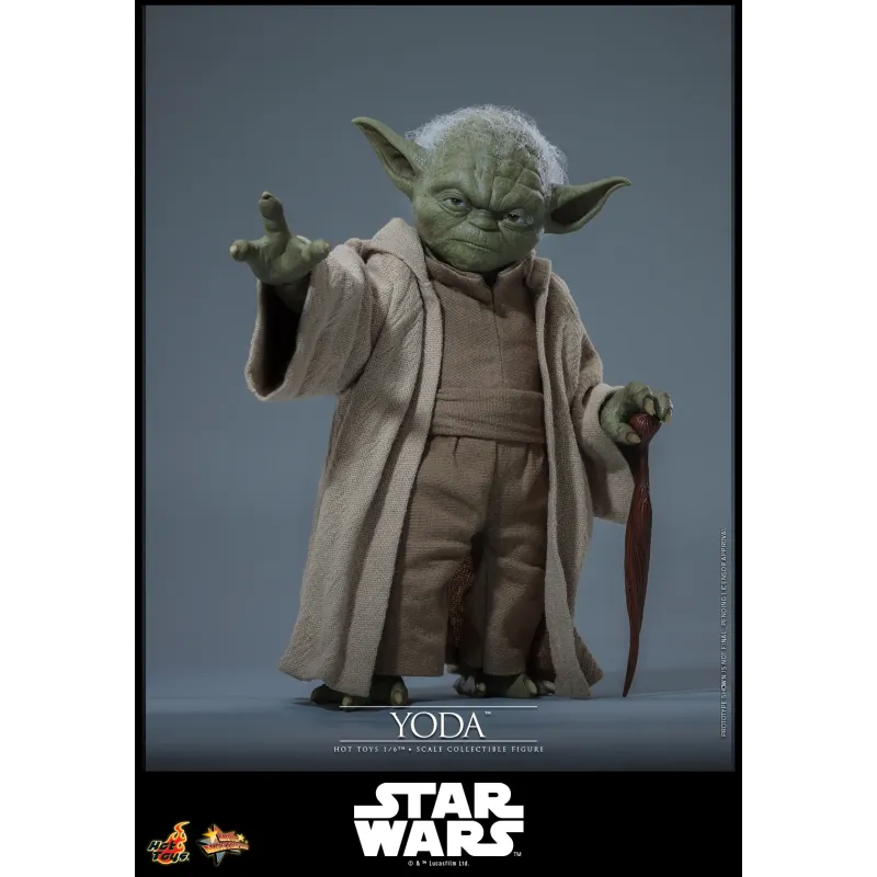 Star Wars: Revenge of the Sith Yoda Hot Toys