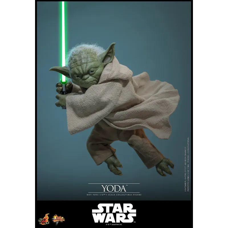 Star Wars: Revenge of the Sith Yoda Hot Toys